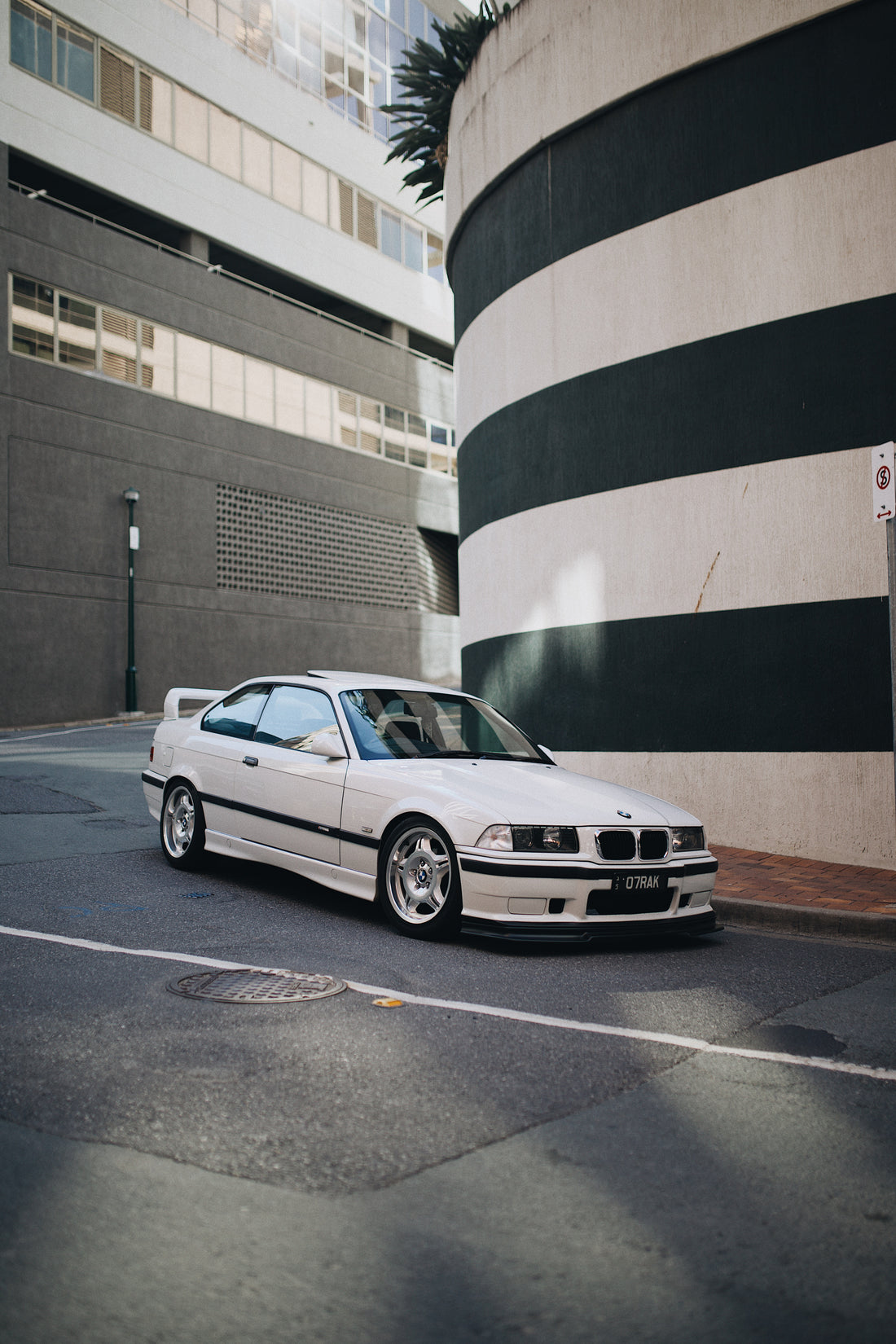 “Australian Lightweight”— Michael Carroll’s BMW E36 318is